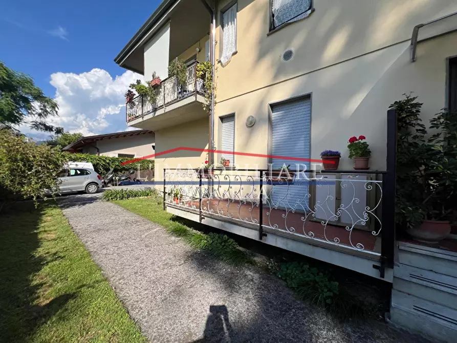 Immagine 26 di Appartamento in vendita  a Massa
