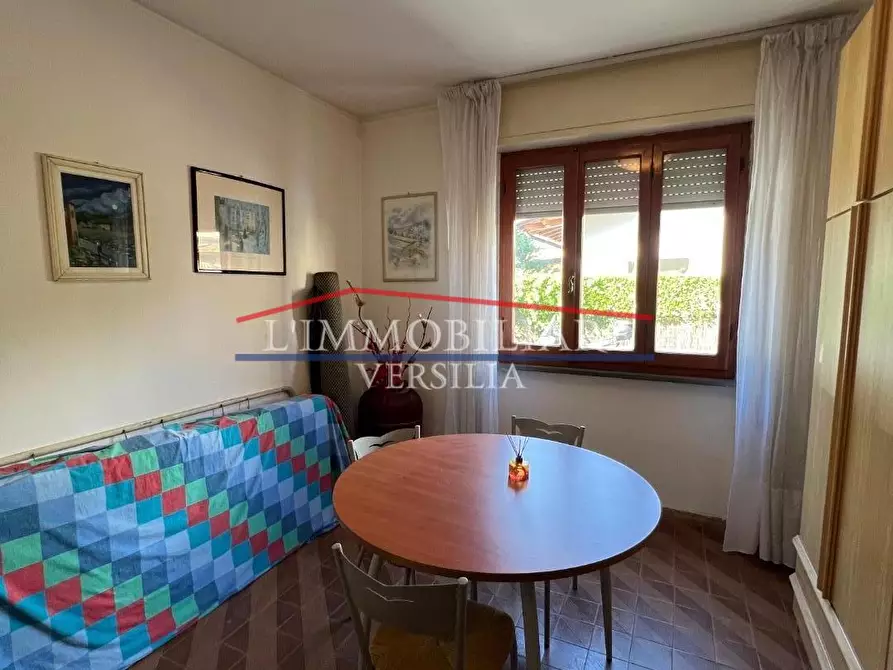 Immagine 17 di Appartamento in vendita  a Massa