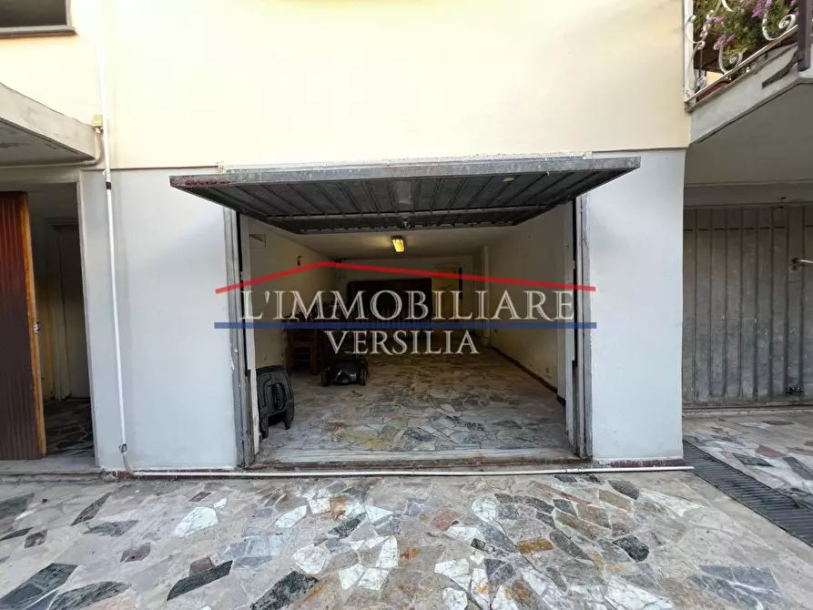 Immagine 22 di Appartamento in vendita  a Massa
