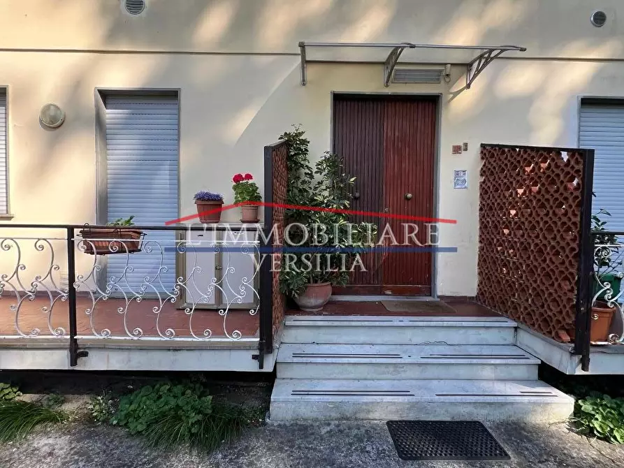 Immagine 25 di Appartamento in vendita  a Massa
