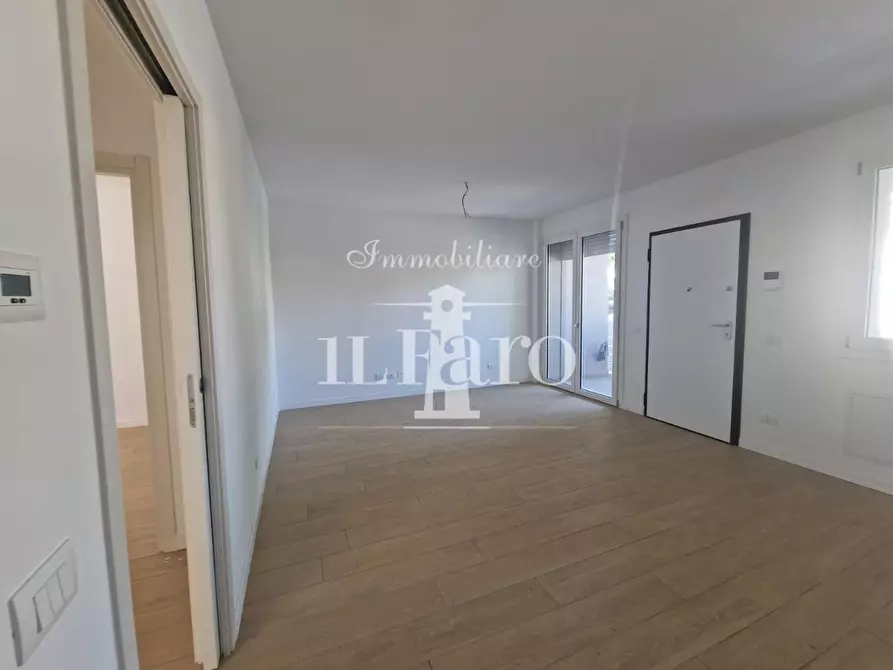 Immagine 5 di Appartamento in vendita  a Campi Bisenzio