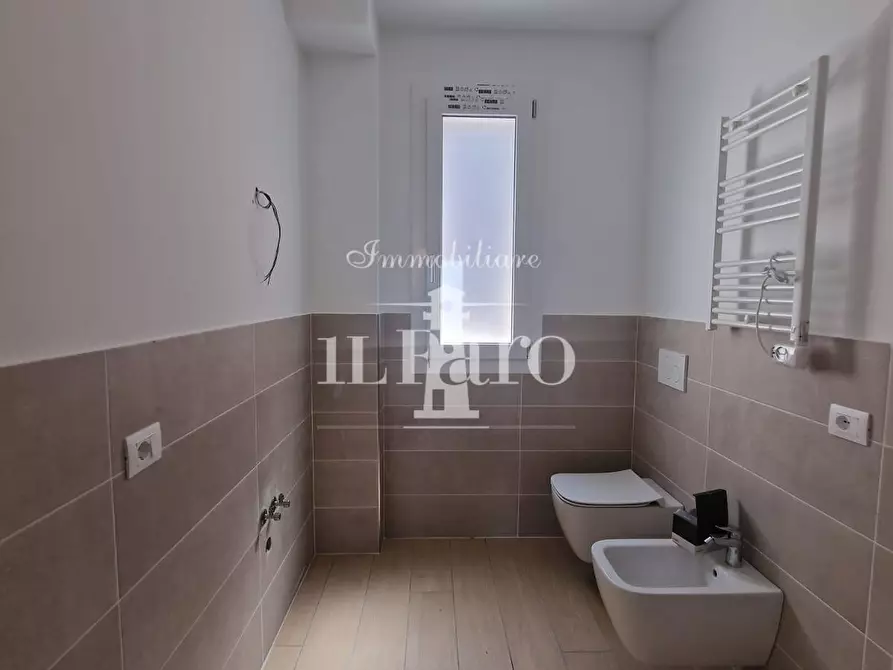 Immagine 22 di Appartamento in vendita  a Campi Bisenzio