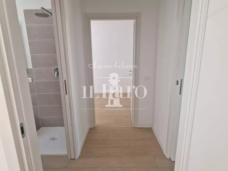 Immagine 10 di Appartamento in vendita  a Campi Bisenzio