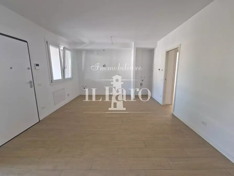 Immagine 4 di Appartamento in vendita  a Campi Bisenzio