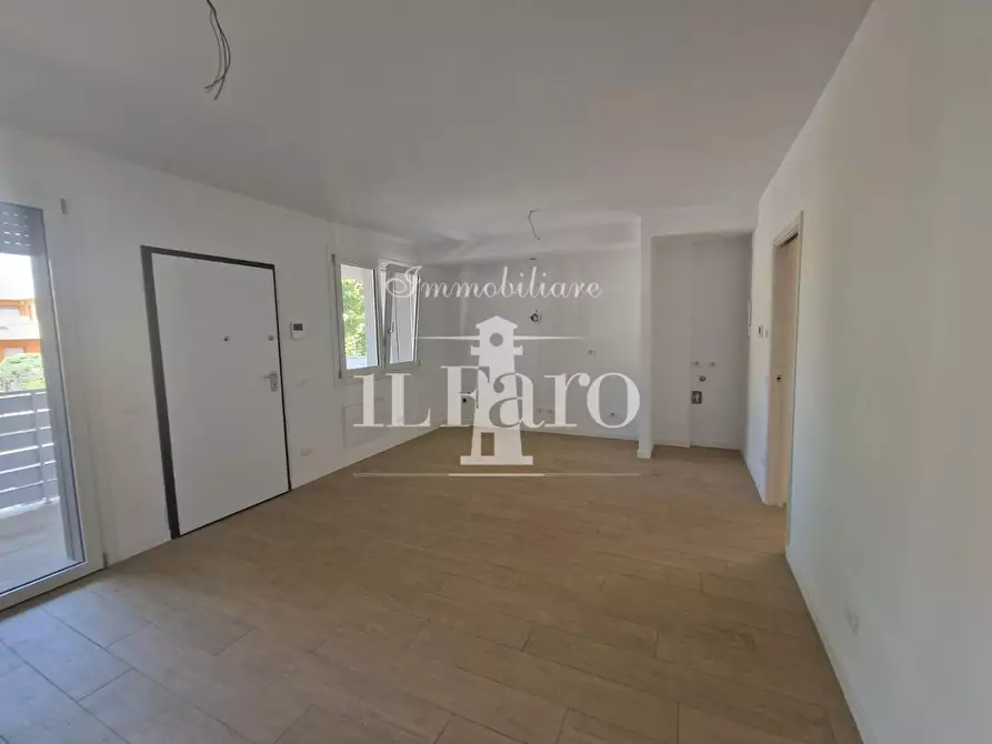 Immagine 1 di Appartamento in vendita  a Campi Bisenzio