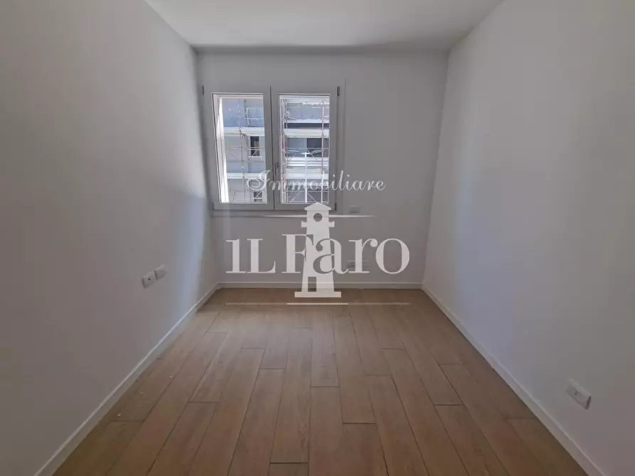 Immagine 18 di Appartamento in vendita  a Campi Bisenzio