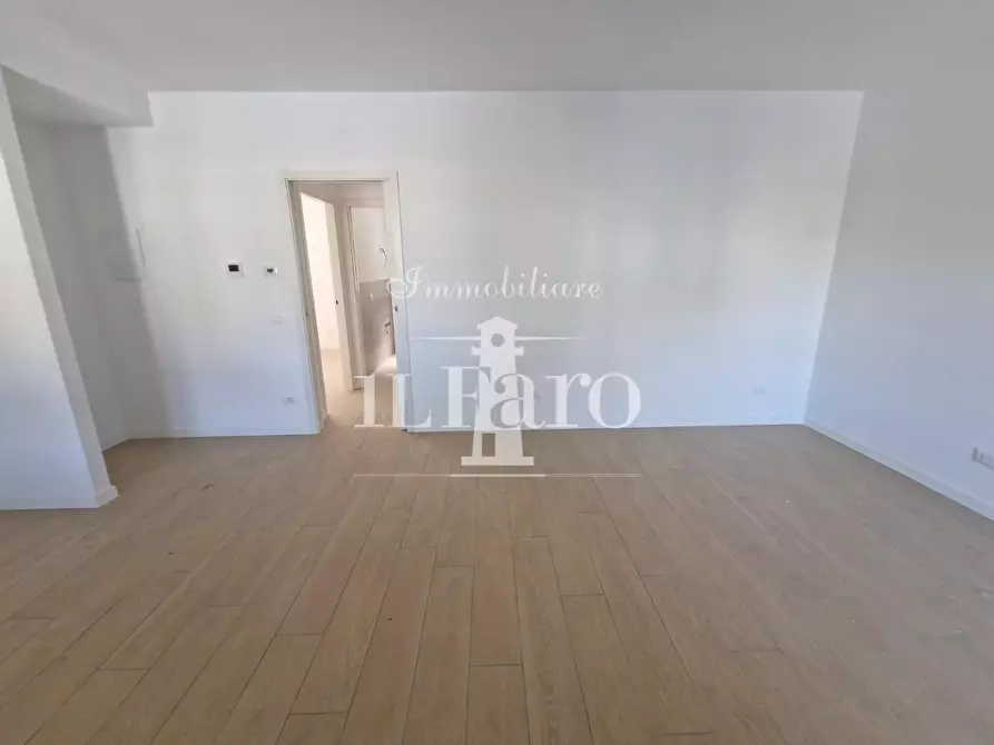 Immagine 7 di Appartamento in vendita  a Campi Bisenzio