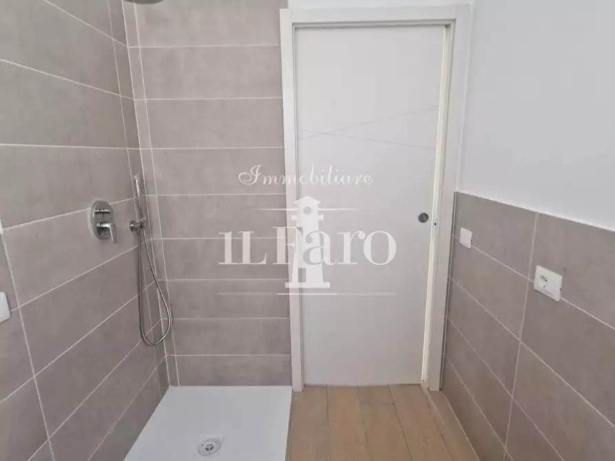 Immagine 20 di Appartamento in vendita  a Campi Bisenzio