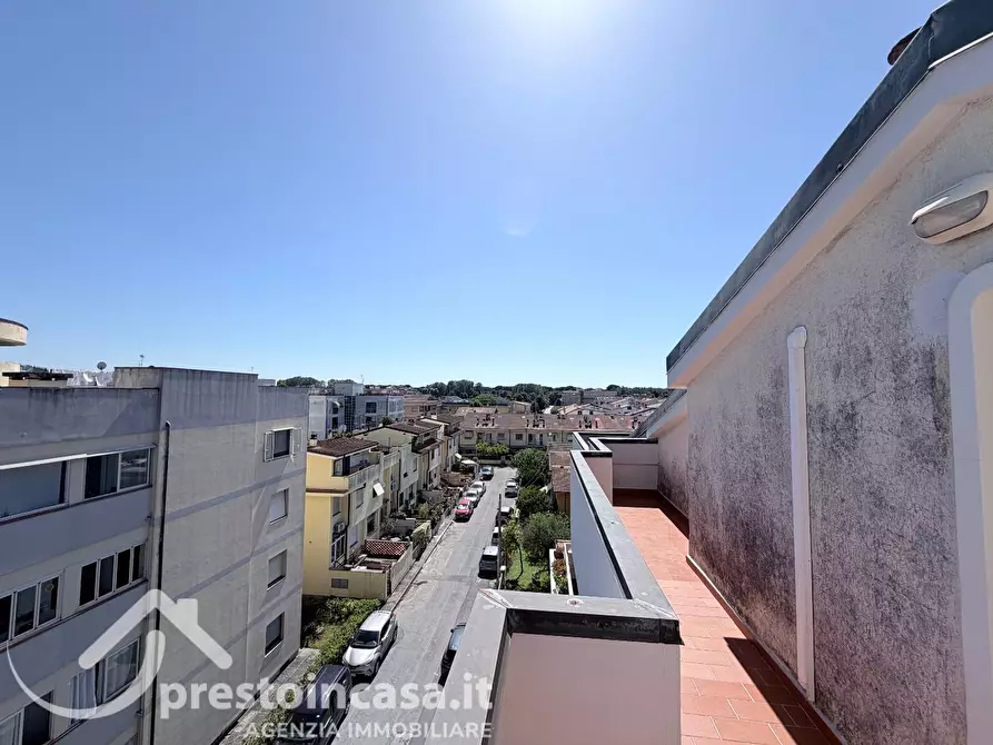 Immagine 33 di Appartamento in vendita  a Viareggio