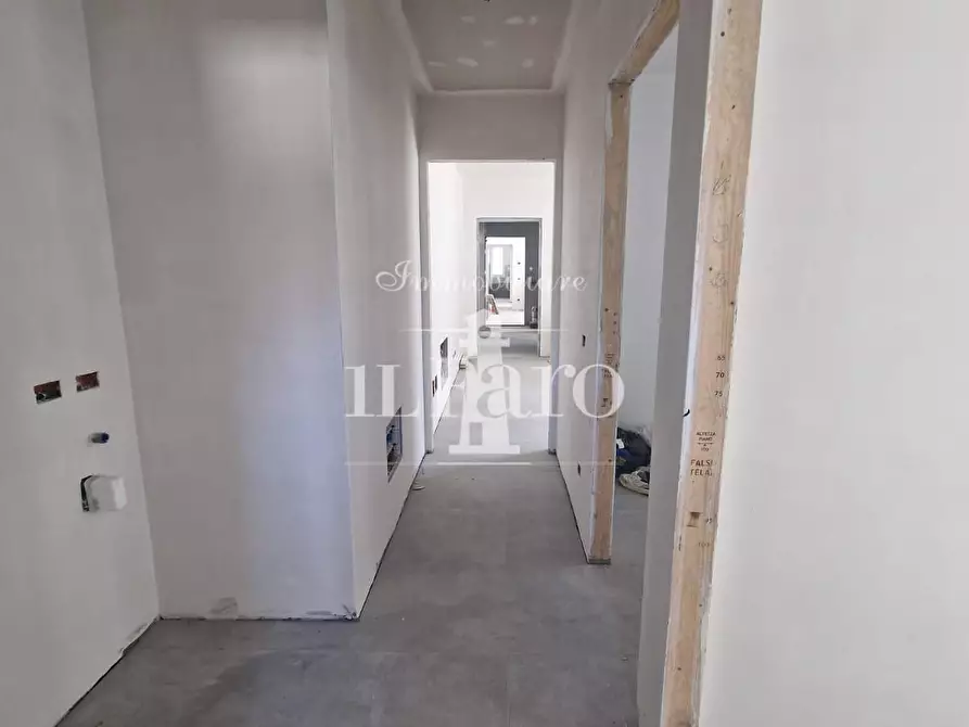 Immagine 8 di Appartamento in vendita  a Campi Bisenzio