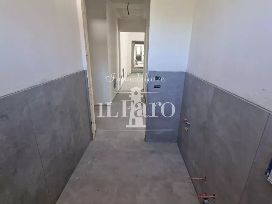 Immagine 22 di Appartamento in vendita  a Campi Bisenzio