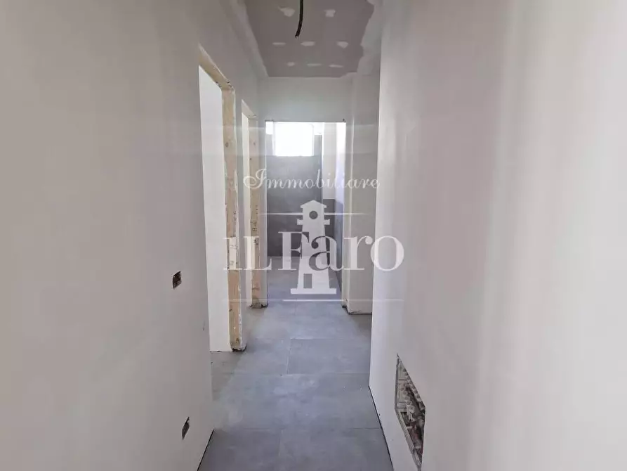 Immagine 9 di Appartamento in vendita  a Campi Bisenzio
