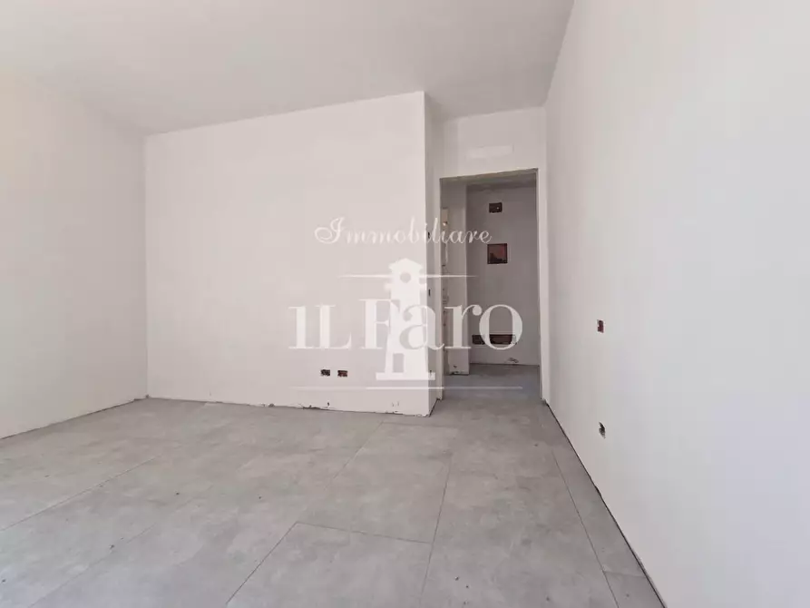 Immagine 17 di Appartamento in vendita  a Campi Bisenzio