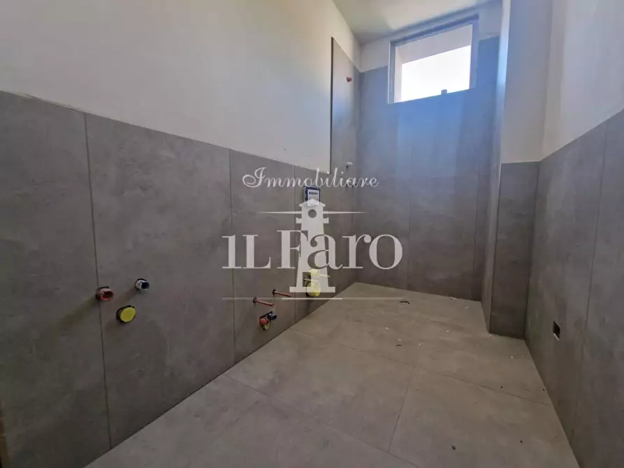Immagine 23 di Appartamento in vendita  a Campi Bisenzio