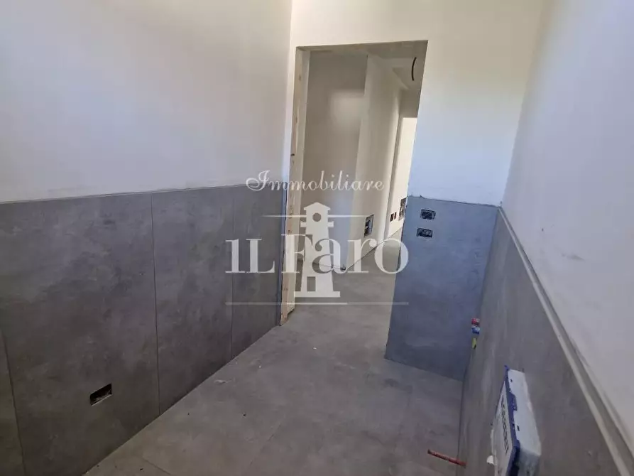 Immagine 25 di Appartamento in vendita  a Campi Bisenzio