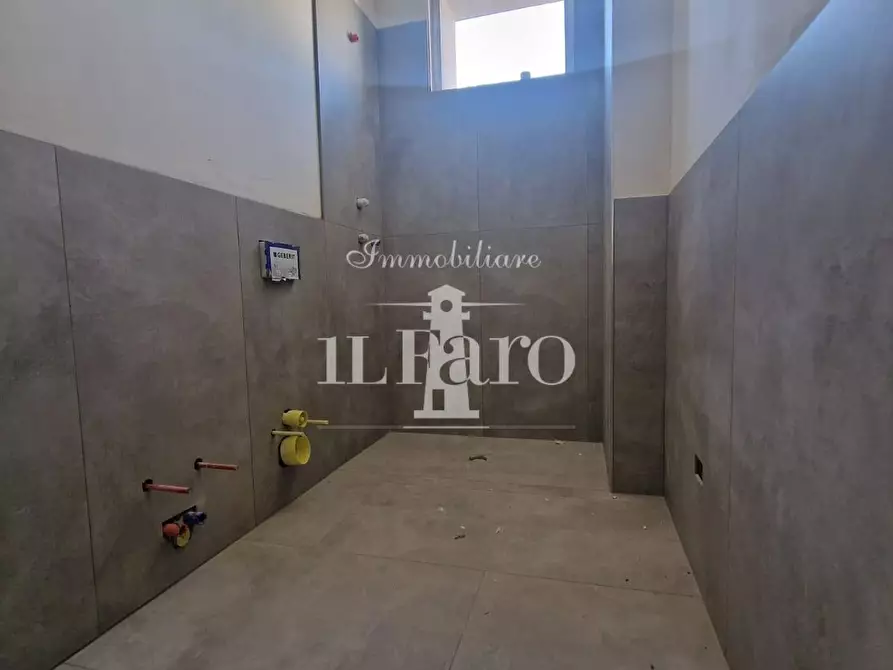 Immagine 24 di Appartamento in vendita  a Campi Bisenzio