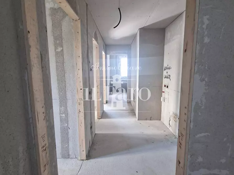 Immagine 13 di Appartamento in vendita  a Campi Bisenzio