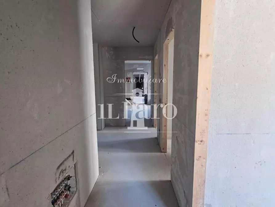 Immagine 16 di Appartamento in vendita  a Campi Bisenzio