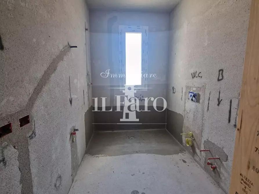 Immagine 25 di Appartamento in vendita  a Campi Bisenzio