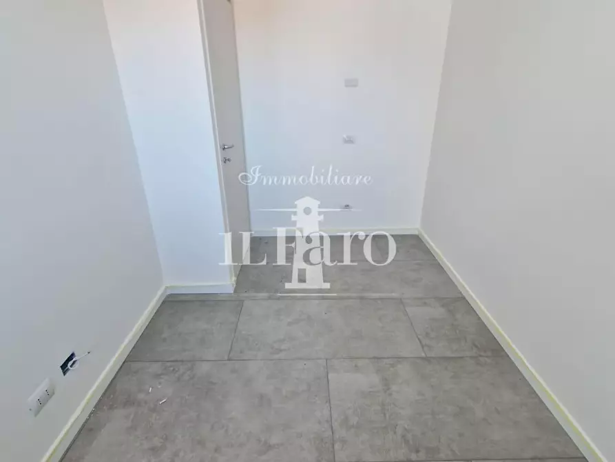 Immagine 19 di Appartamento in vendita  a Campi Bisenzio