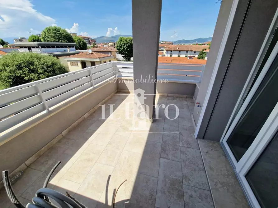 Immagine 7 di Appartamento in vendita  a Campi Bisenzio