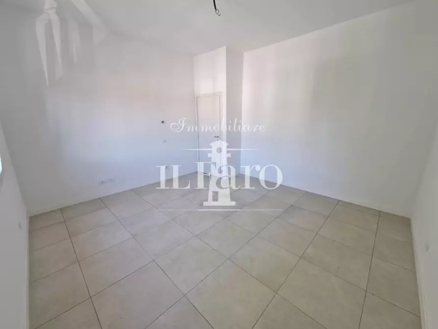Immagine 5 di Appartamento in vendita  a Campi Bisenzio
