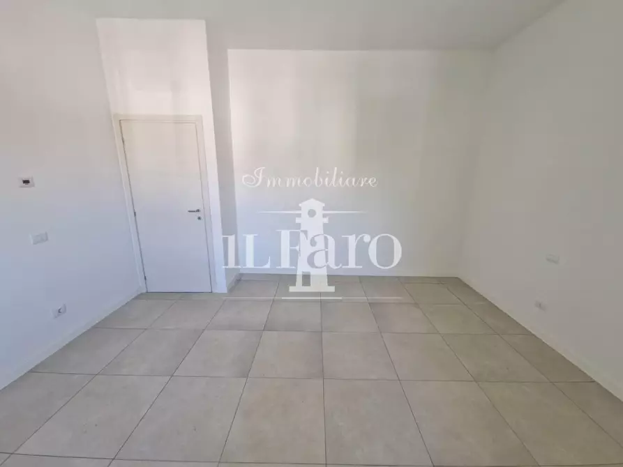 Immagine 7 di Appartamento in vendita  a Campi Bisenzio