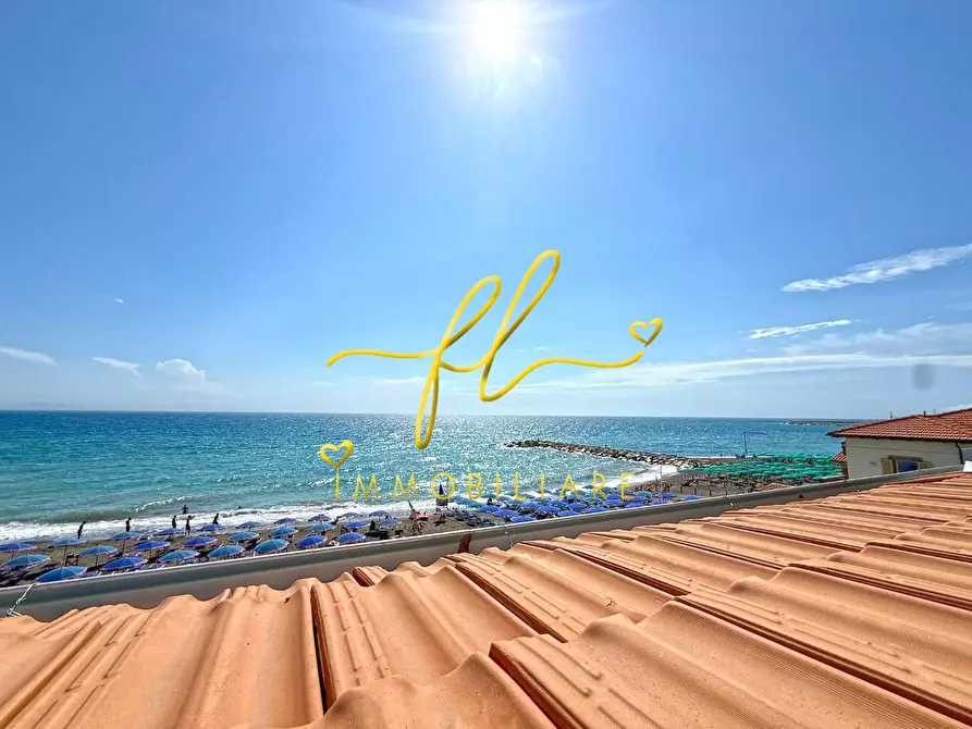 Immagine 16 di Mansarda in vendita  a Cecina