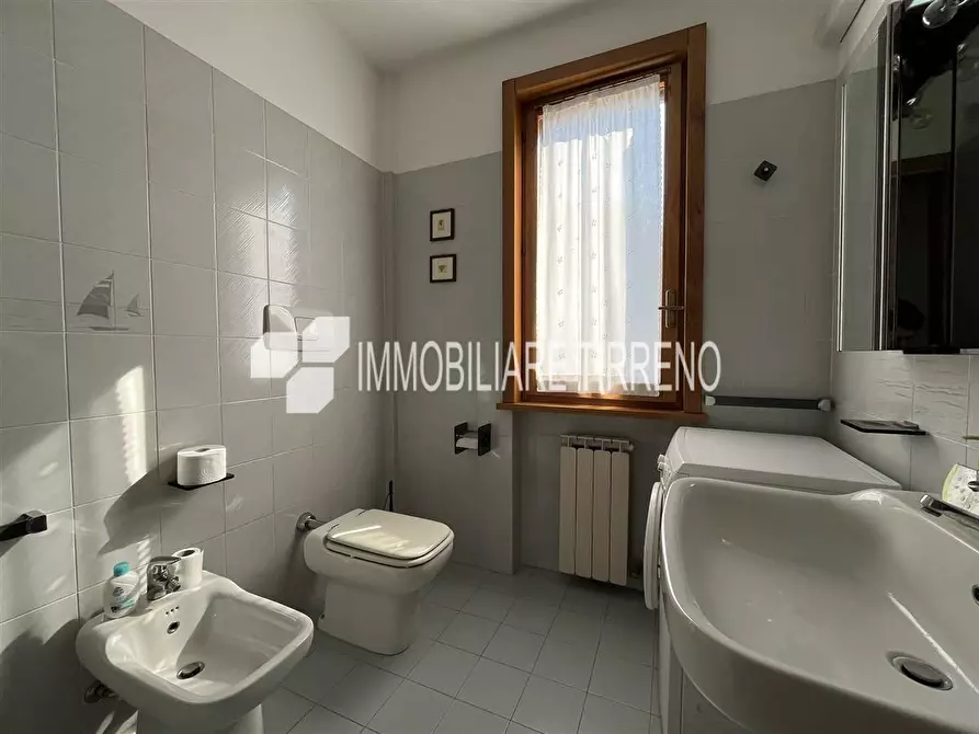 Immagine 20 di Appartamento in vendita  a Massa