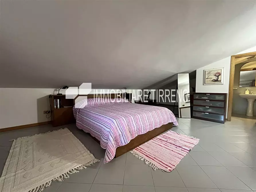 Immagine 18 di Appartamento in vendita  a Massa