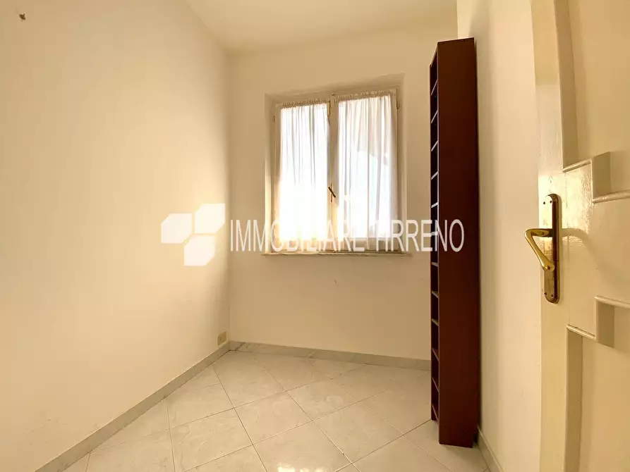 Immagine 23 di Appartamento in vendita  a Massa