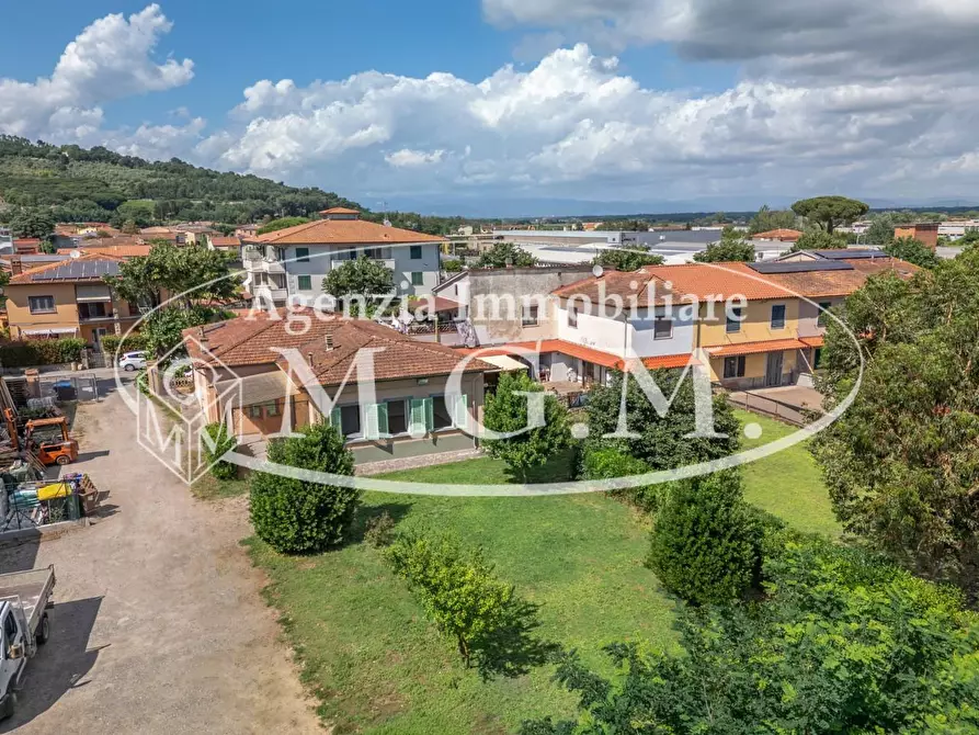 Immagine 4 di Villa in vendita  a Buti