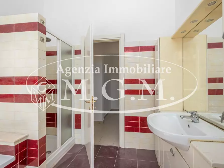 Immagine 31 di Villa in vendita  a Buti