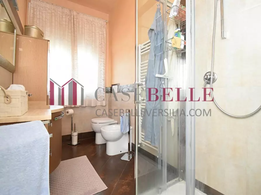 Immagine 8 di Appartamento in vendita  a Camaiore