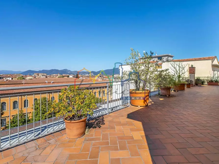 Immagine 26 di Mansarda in vendita  a Pisa