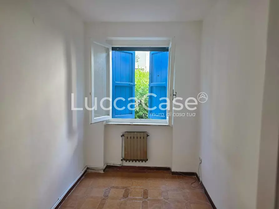 Immagine 3 di Appartamento in vendita  a Camaiore