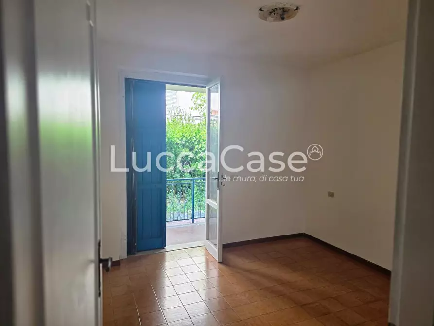 Immagine 4 di Appartamento in vendita  a Camaiore
