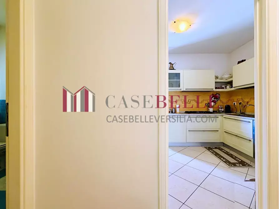 Immagine 5 di Villetta a schiera in vendita  a Camaiore