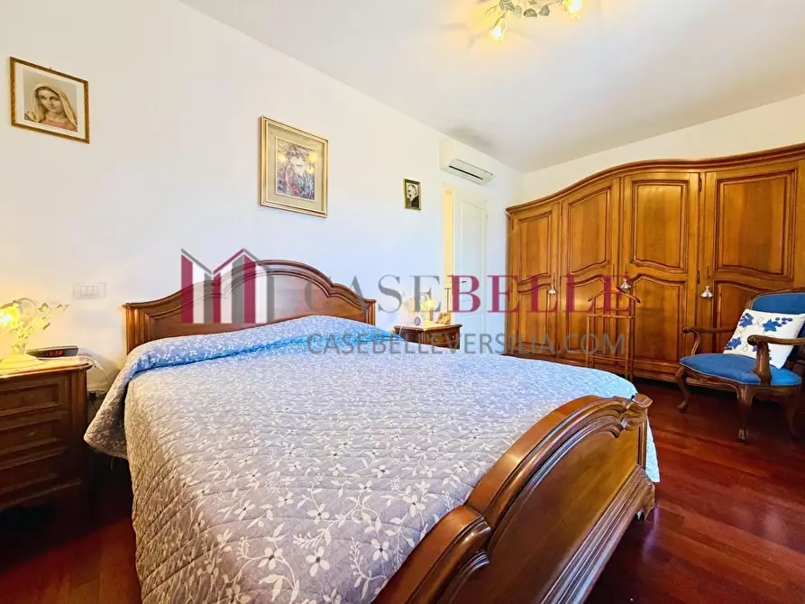 Immagine 43 di Villetta a schiera in vendita  a Camaiore