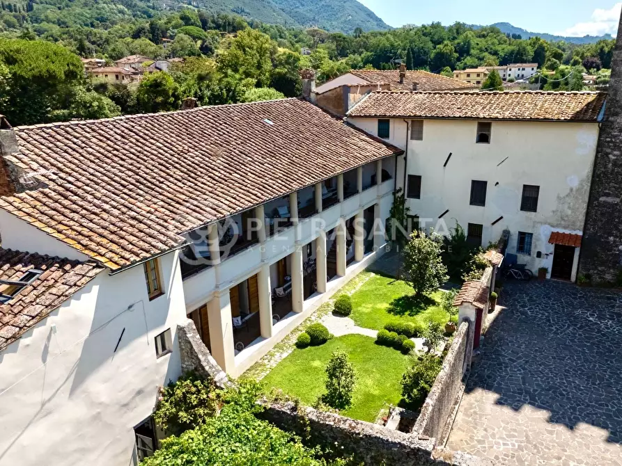 casa indipendente in vendita a Camaiore