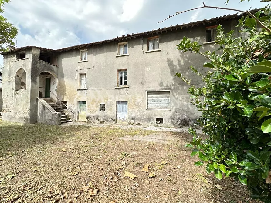 Immagine 5 di Porzione di casa in vendita  a Seravezza