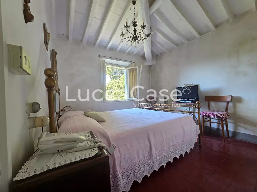 Immagine 6 di Casa indipendente in vendita  a Camaiore