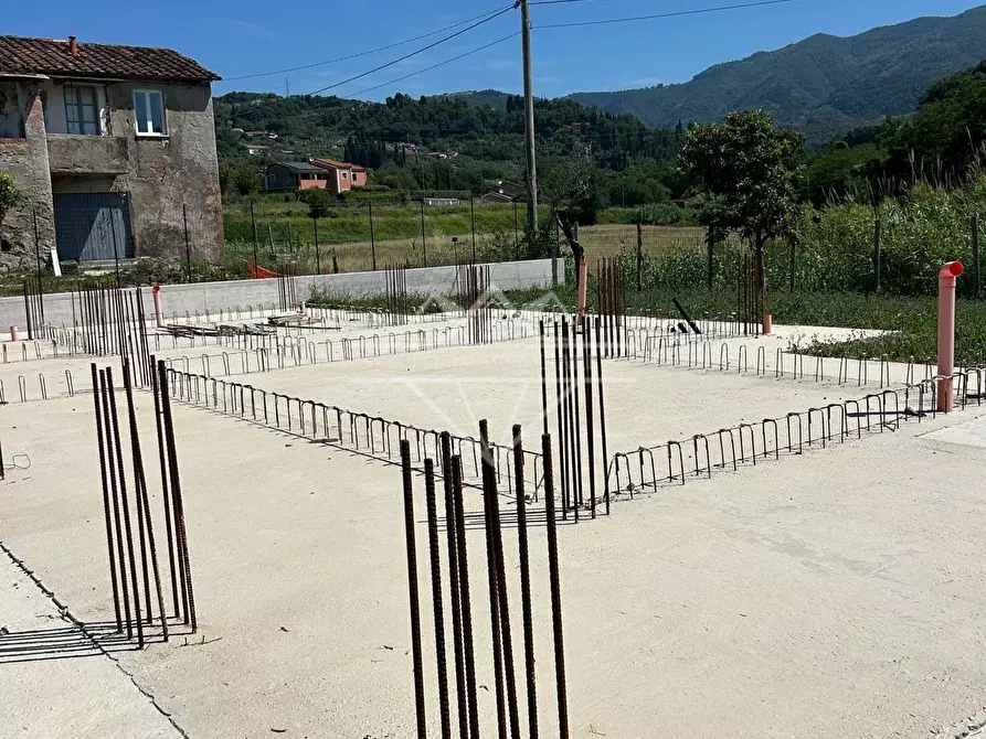 Immagine 1 di Villa in vendita  a Fosdinovo