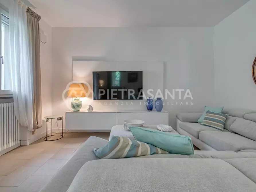 Immagine 28 di Villa in affitto  a Forte Dei Marmi