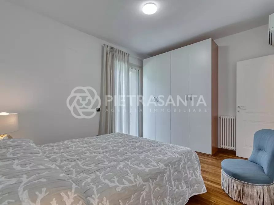 Immagine 77 di Villa in affitto  a Forte Dei Marmi