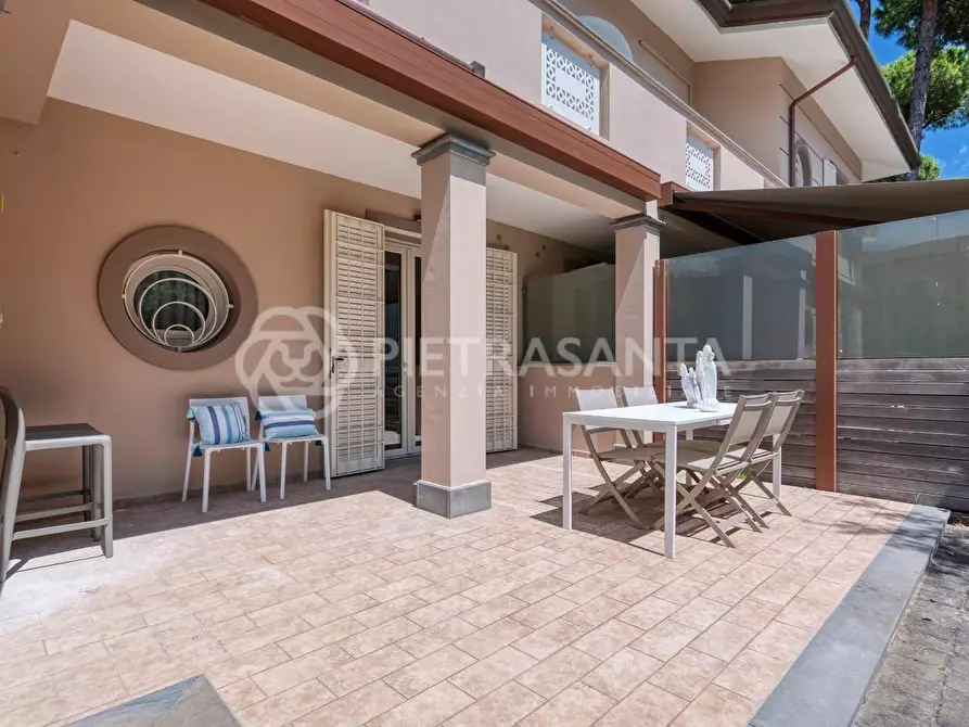 Immagine 91 di Villa in affitto  a Forte Dei Marmi