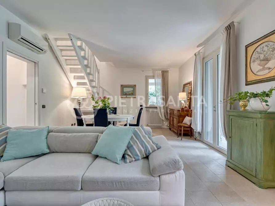 Immagine 30 di Villa in affitto  a Forte Dei Marmi