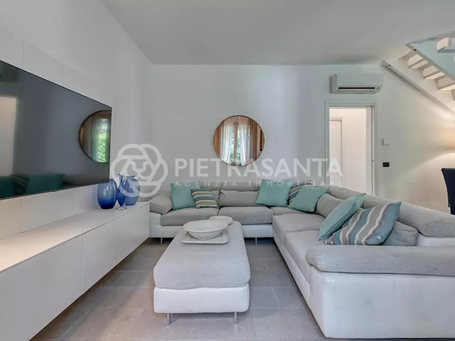 Immagine 27 di Villa in affitto  a Forte Dei Marmi