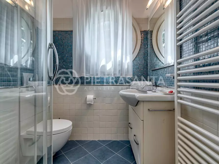 Immagine 14 di Villa in affitto  a Forte Dei Marmi