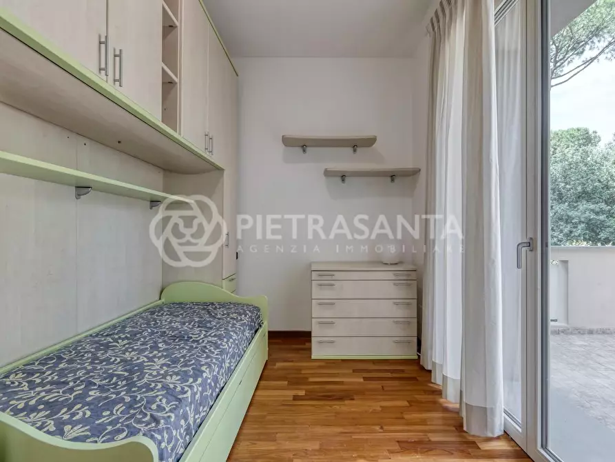 Immagine 44 di Villa in affitto  a Forte Dei Marmi